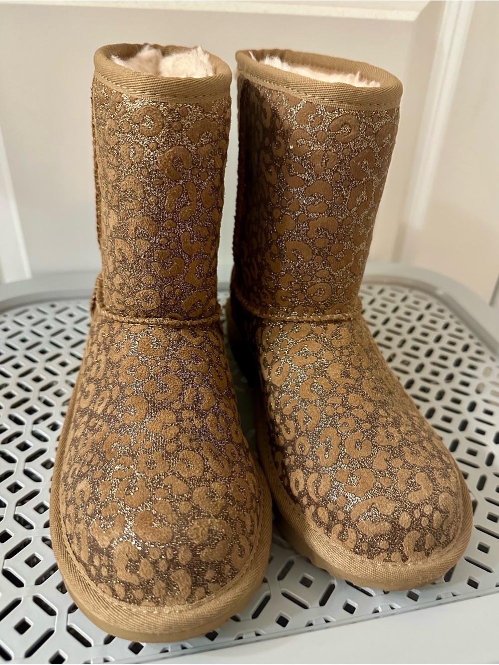 Sparkle Leopard-Print Girls’ UGGs